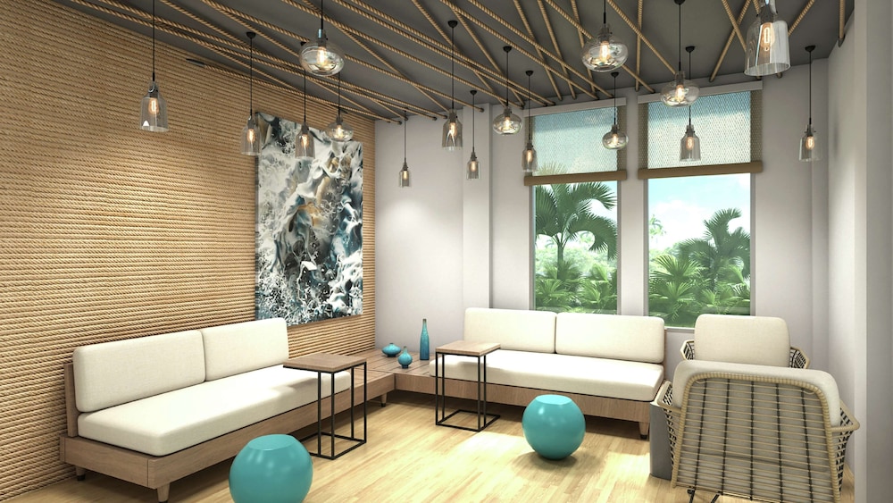 RUSHHH Daytona Beach Tapestry Collection by Hilton - photo 4
