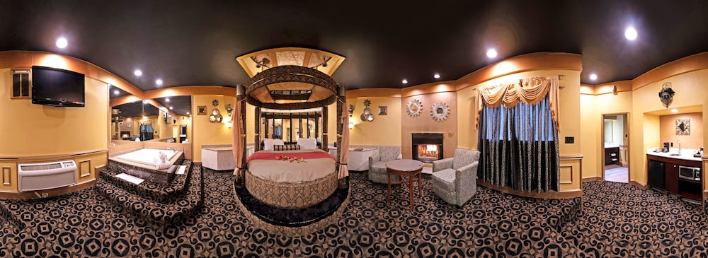 Inn of the Dove Romantic Suites with Jetted Tub & Fireplace - photo 31