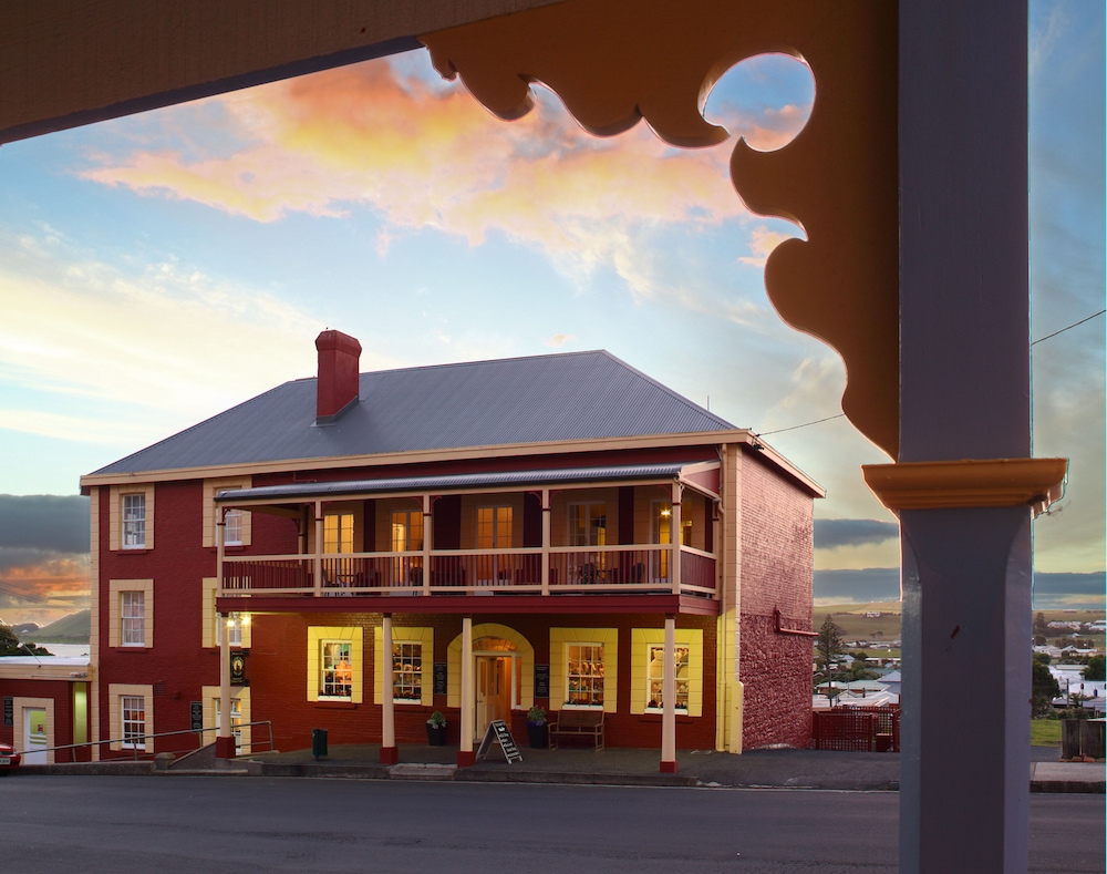 Travelodge Clinton - carbon neutral hotel in Clinton