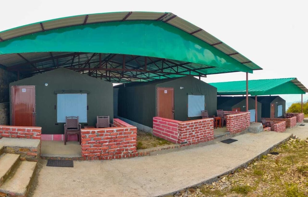 Himalayan Stay Lodges — hotel in Chakrata