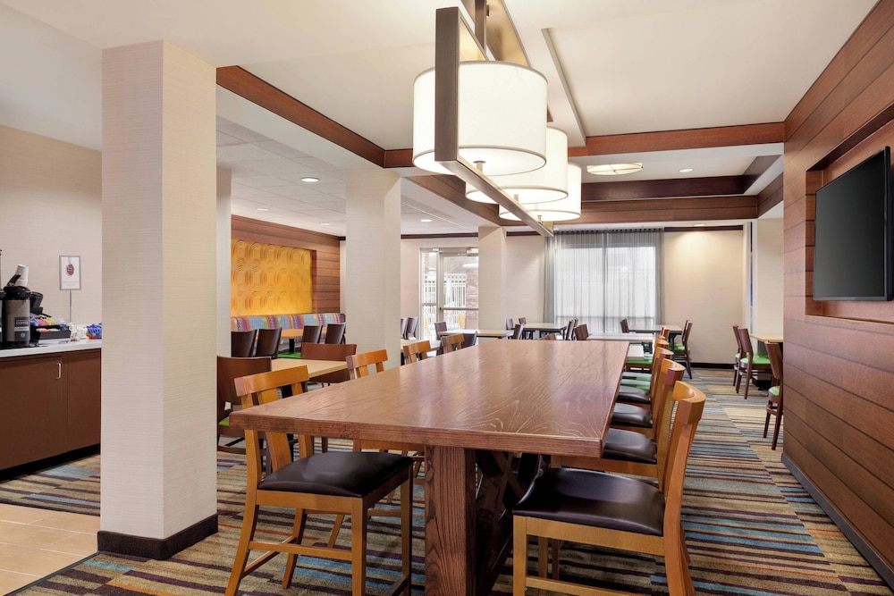 Fairfield by Marriott Inn & Suites Las Vegas Stadium Area - photo 2