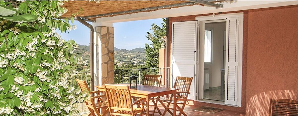 Villetta Lo Scoglio in Capoliveri, Italy