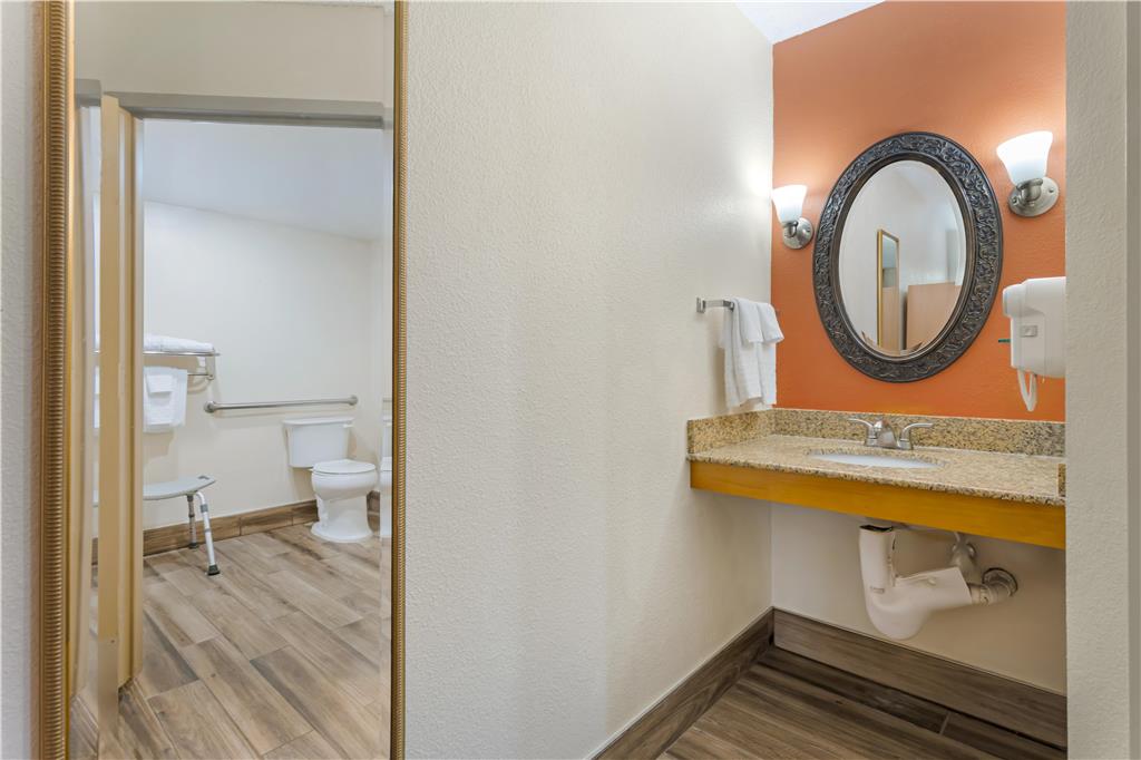 Best Western Dulles Airport Inn - photo 20