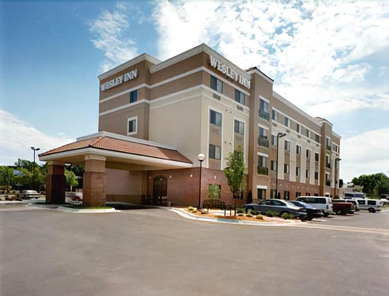 Wesley Inn - photo 2