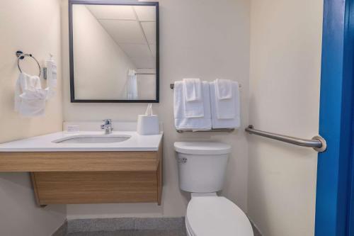 Spark by Hilton Clarks Summit - photo 25