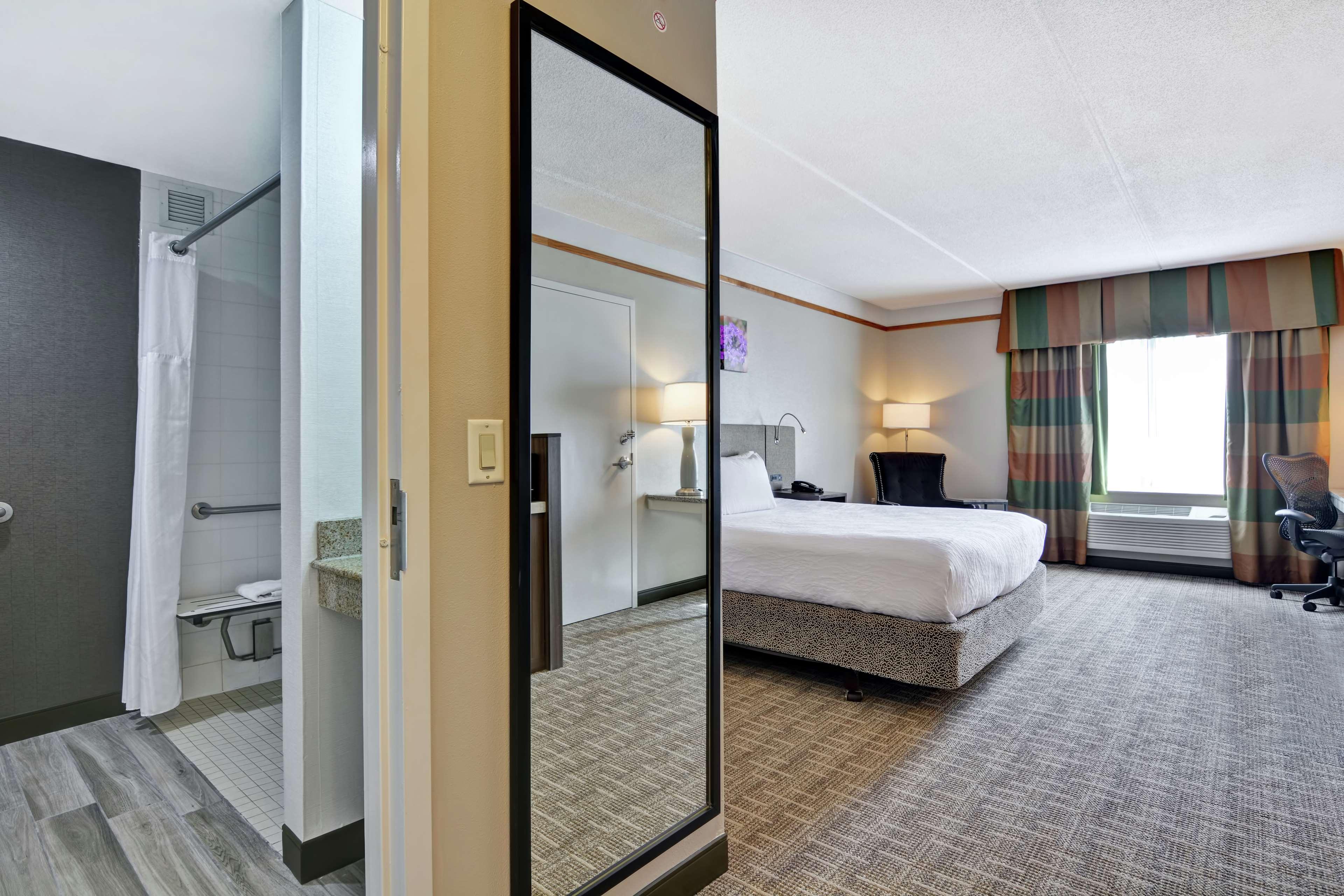 Hilton Garden Inn Appleton Kimberly - photo 10