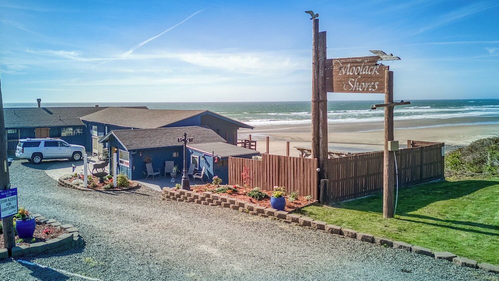 Moolack Shores Inn - photo 142