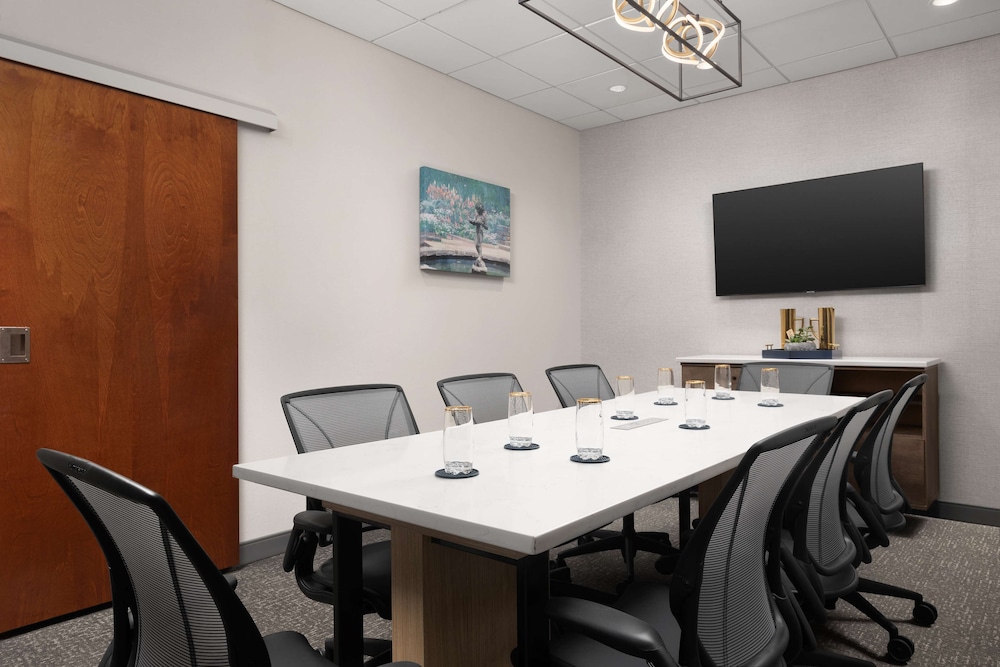 Hampton Inn & Suites Durham University Medical Center - photo 38