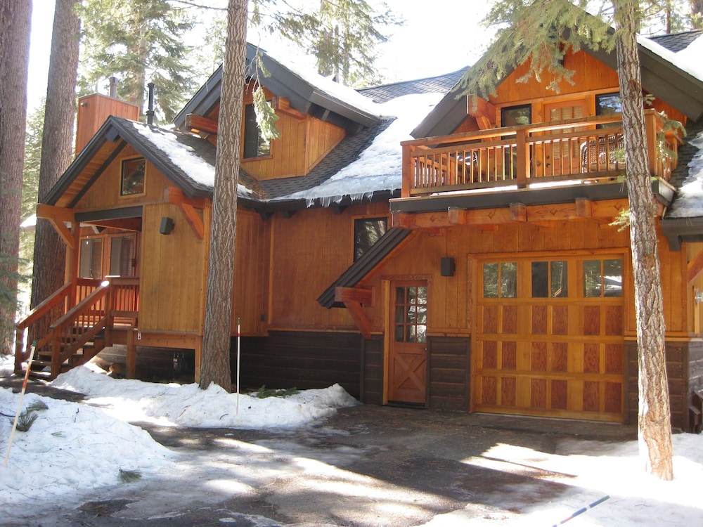 824 Beaver Pond — 4-Star Luxury Hotel in Truckee, United States