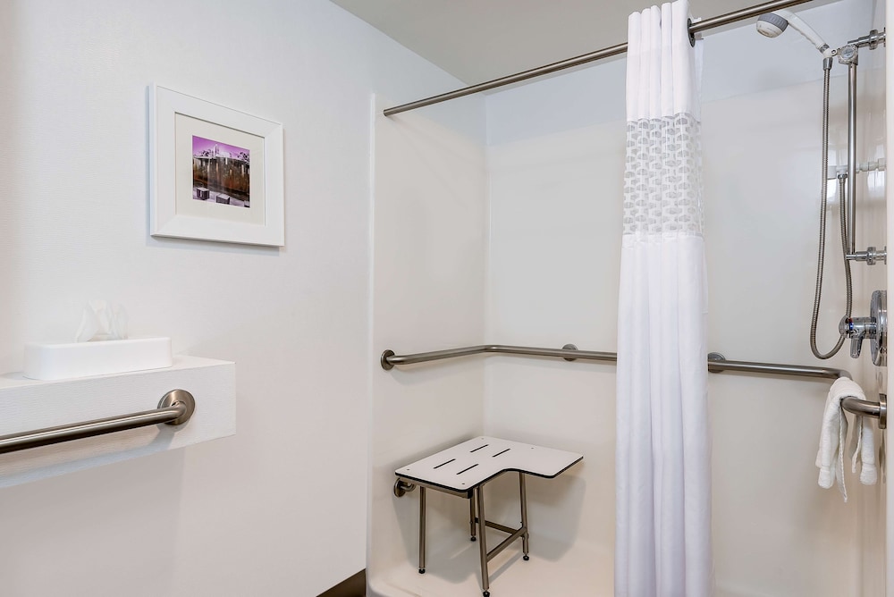 Hampton Inn Charlotte Uptown - photo 22