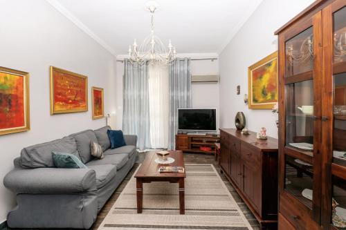 Charming & Authentic Gem Walk to Port & Shops — 4-Star Luxury Hotel in Patra, Greece