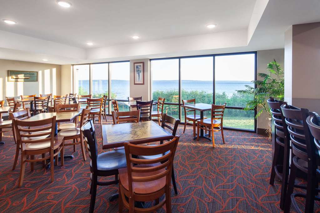 AmericInn by Wyndham Ashland - photo 35