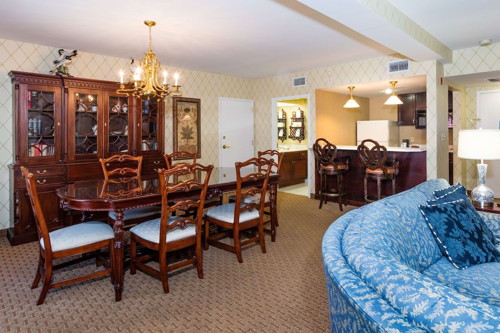 Hampton Inn and Suites Amelia Island Historic Harbor Front - photo 28