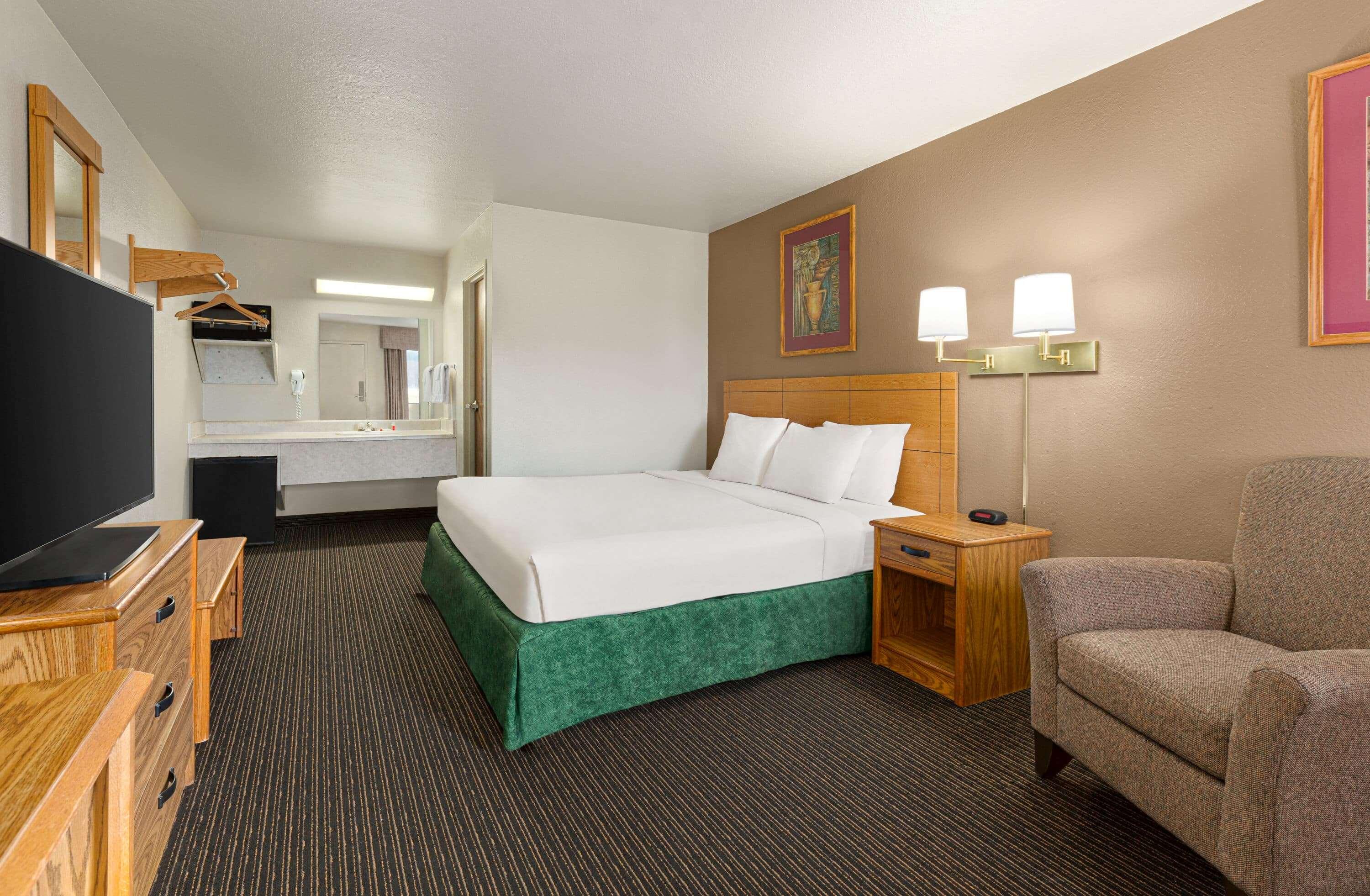 Travelodge by Wyndham Wellington KS - photo 4