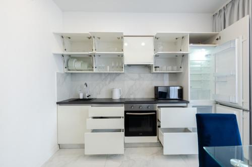 НА ВИДАЛЕННЯ 17 122 in RC French Quarter 2 1B John McCain Street Petrovdom Apartments — Kyiv — photo 3