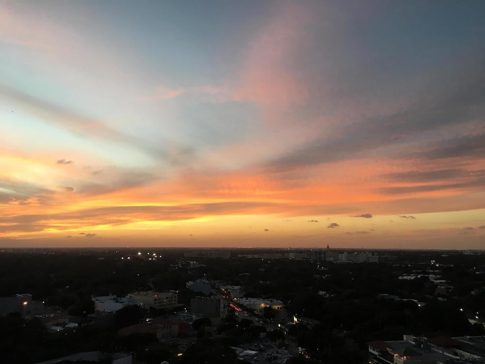 MIA Luxe Properties at Mutiny Park Condominium Hotel - photo 25