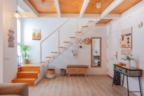 Casa Valentina II: Confort y Luz en Sevilla Centro — 4-Star Luxury Hotel in Sevilla, Spain
