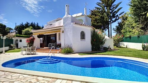 Villa Palmeira Galé Beach — 4-Star Luxury Hotel in Albufeira, Portugal