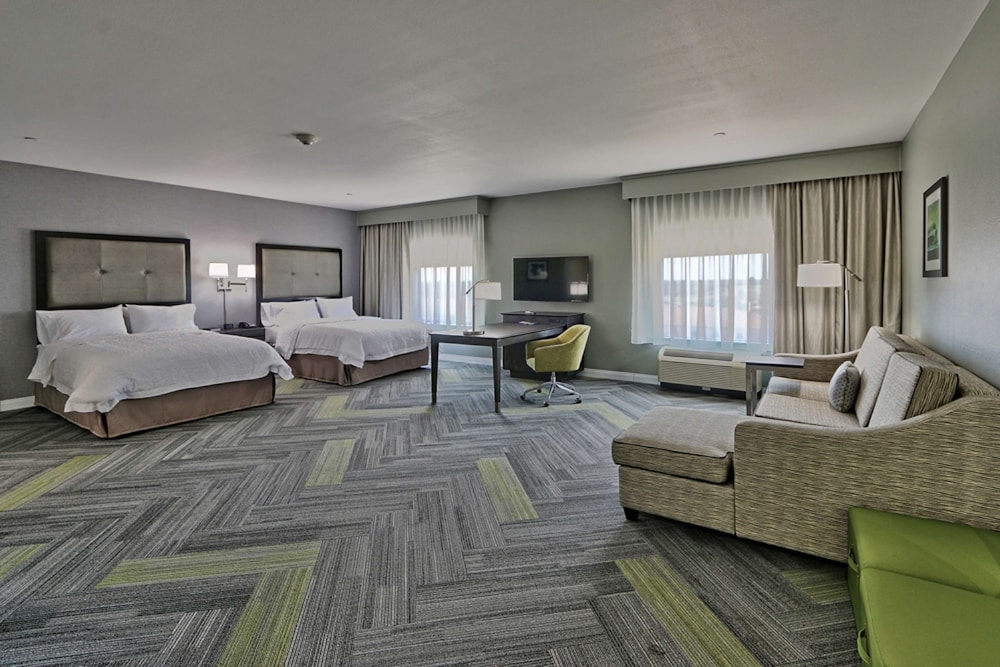 Hampton Inn & Suites Guthrie - photo 12