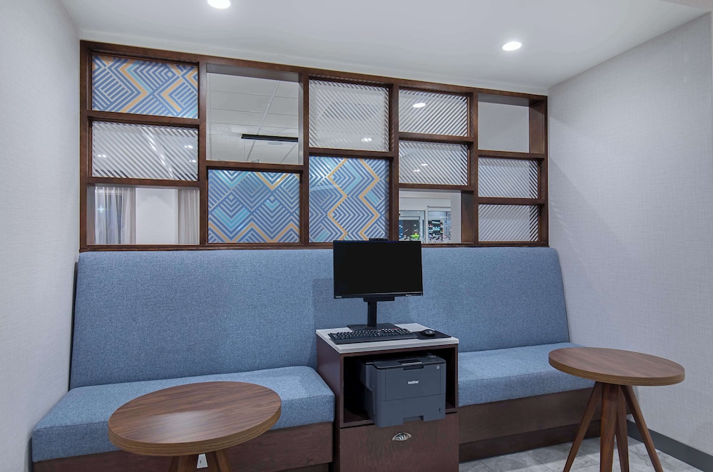 Hampton Inn by Hilton Albertville - photo 23