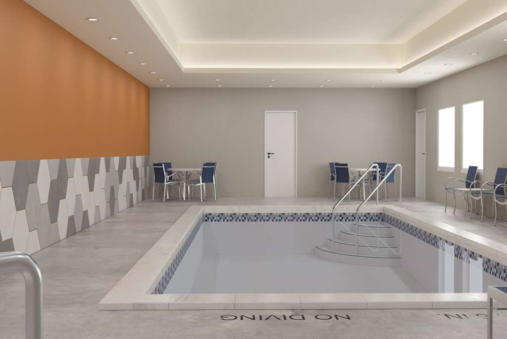 La Quinta Inn & Suites by Wyndham San Antonio at the RIM - photo 7