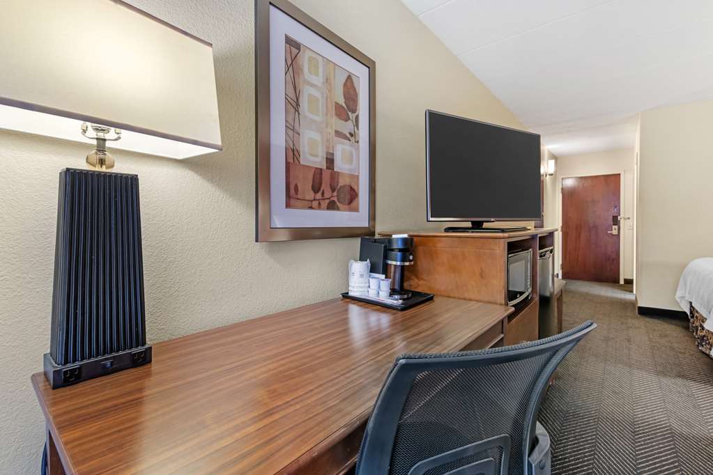 Best Western Plus St. Paul North Shoreview - photo 24