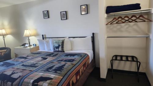 Antlers Inn - photo 12