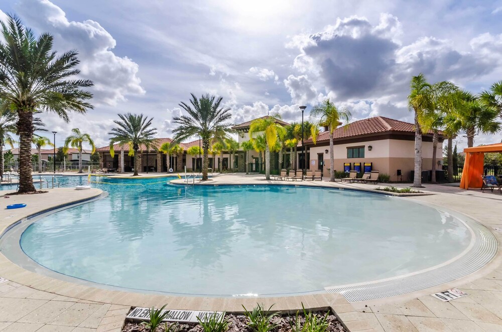 Resort Oasis w Game Room: 11 Mi to Disney - photo 40