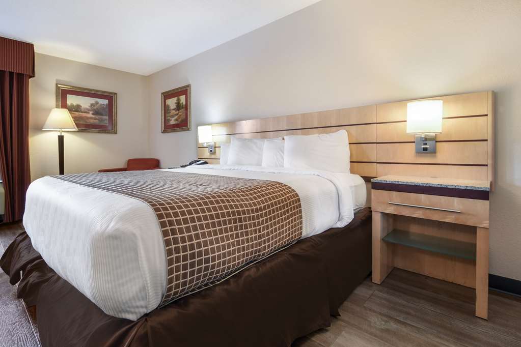 SureStay Plus Hotel by Best Western Tarboro - photo 4