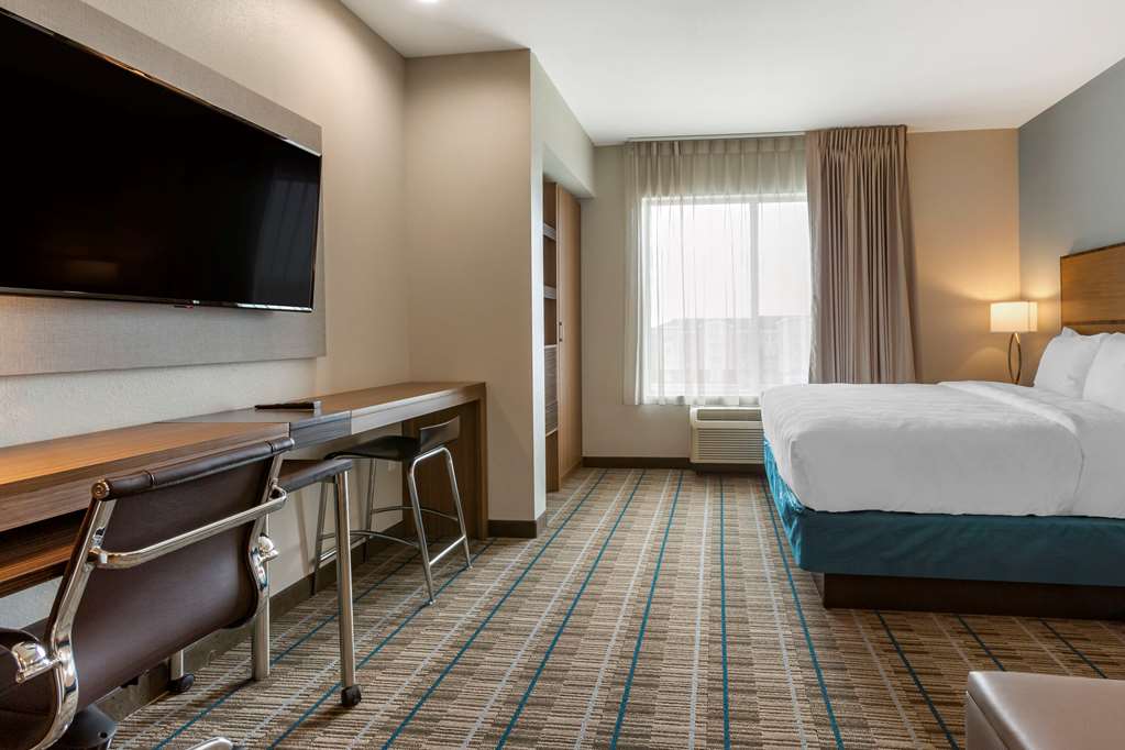 MainStay Suites Carlsbad South - photo 7