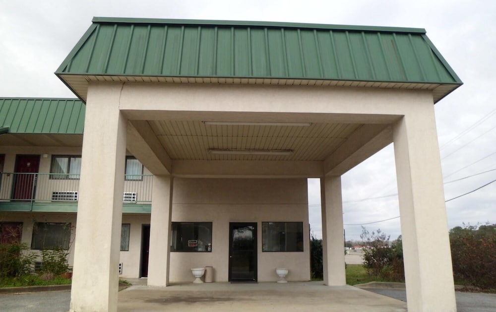 Western Motel of Camilla - featured photo