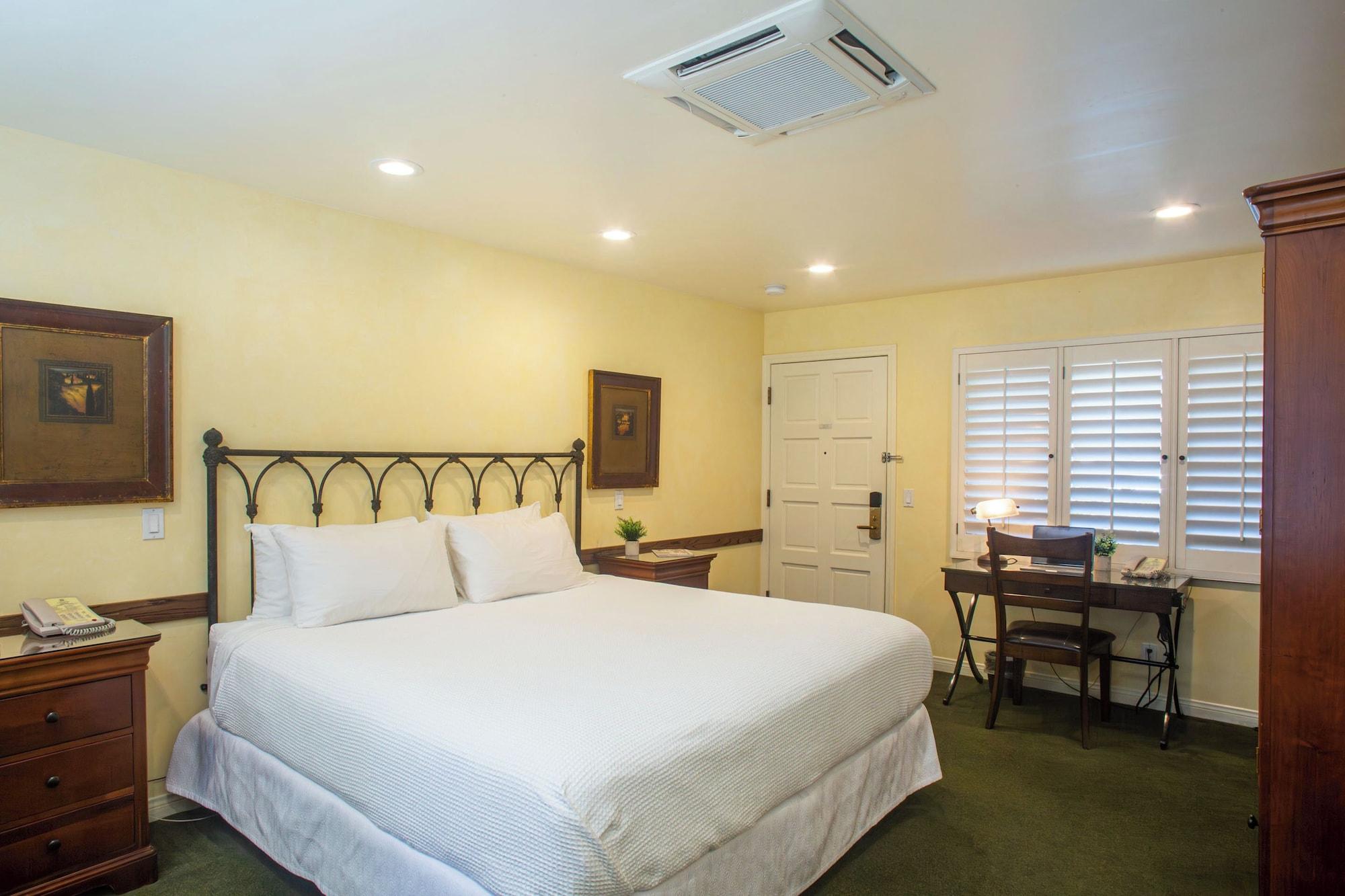 Castillo Inn at the Beach - photo 22