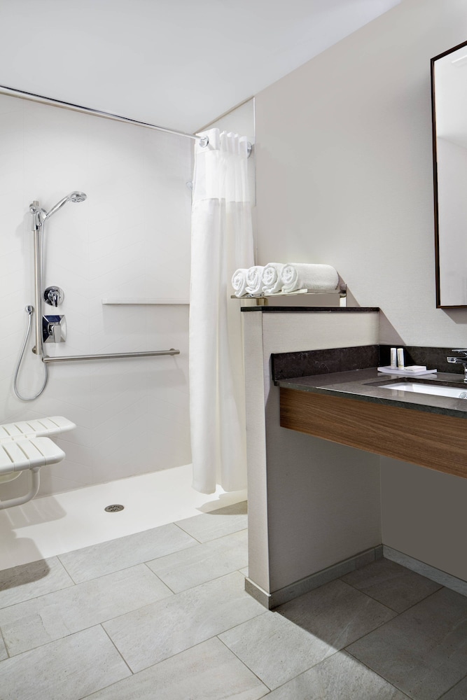 Fairfield Inn & Suites by Marriott Fayetteville - photo 9