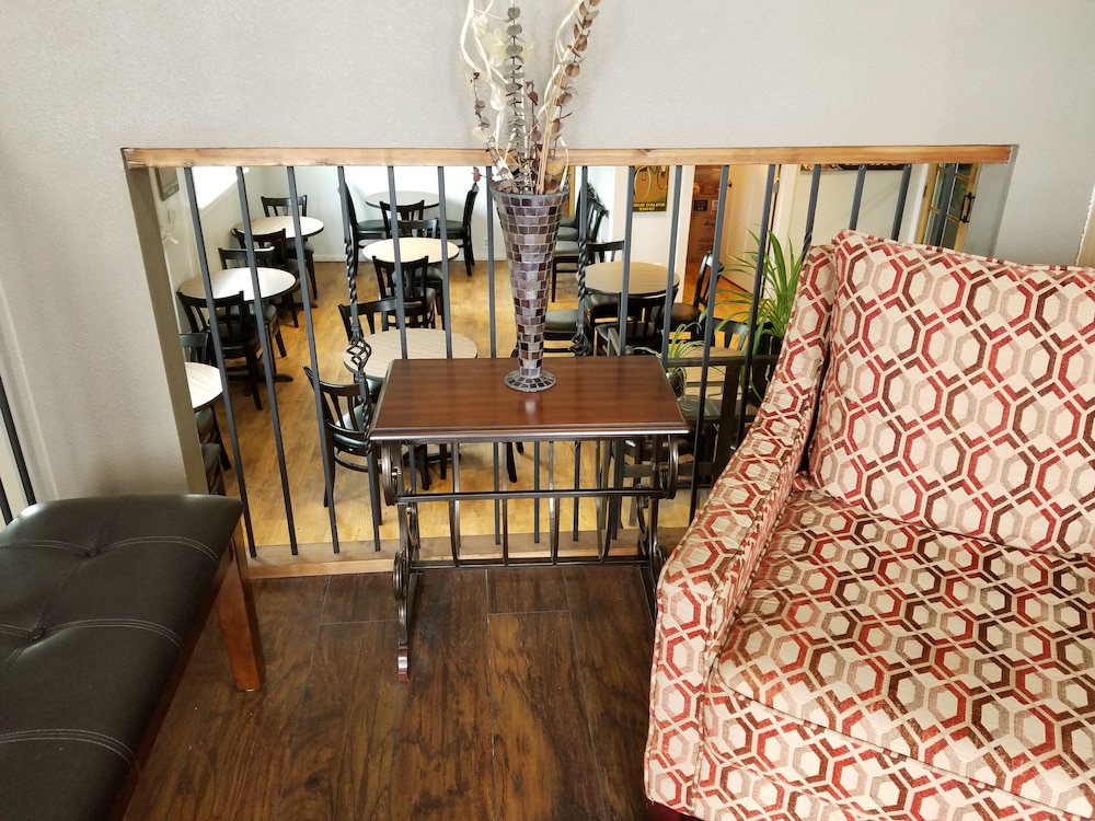 FairBridge Inn Coeur d'Alene - photo 5