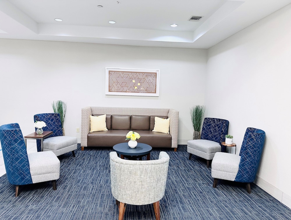 Holiday Inn Express & Suites Houston East Baytown by IHG - photo 34