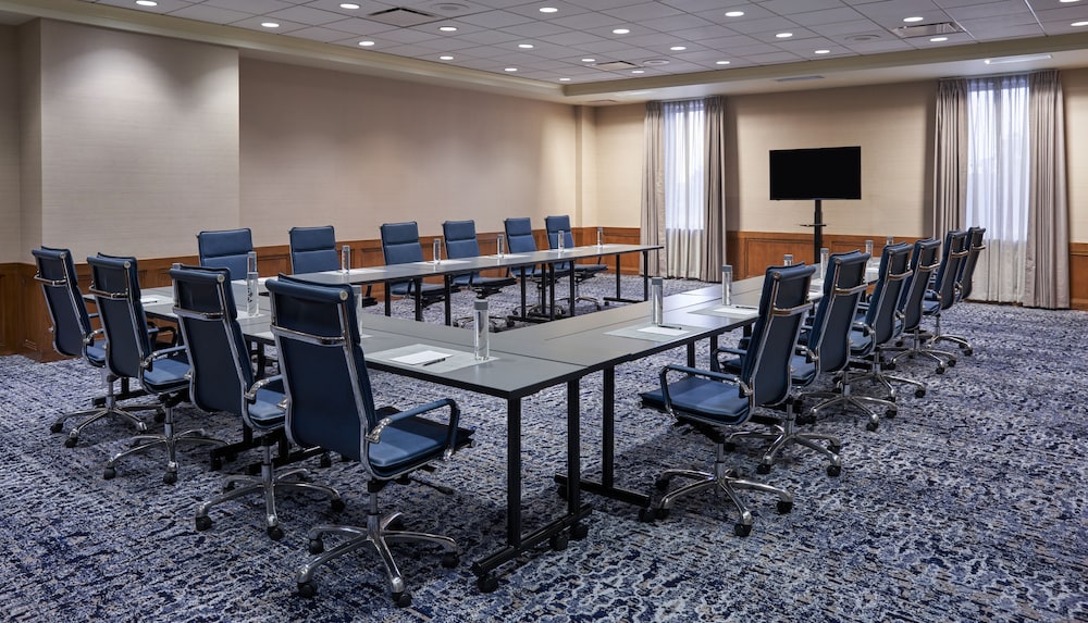 Hilton Houston North - photo 37