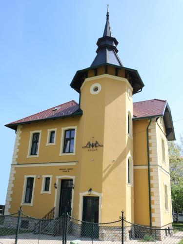 Anna Villa — 4-Star Luxury Hotel in Keszthely, Hungary