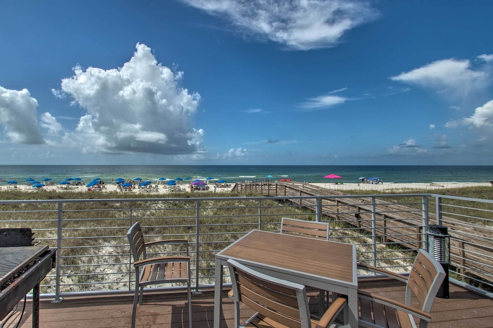 Pensacola Resort Escape: Steps to Beach Club - photo 28