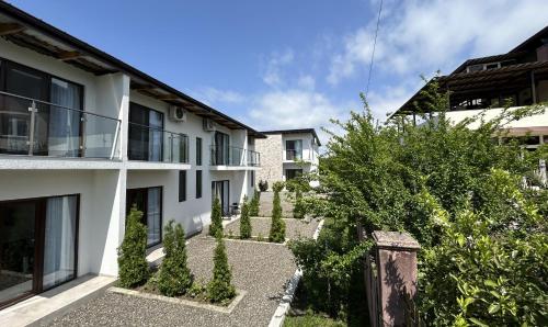 Cottages Townhouses in Urek'i, Georgia