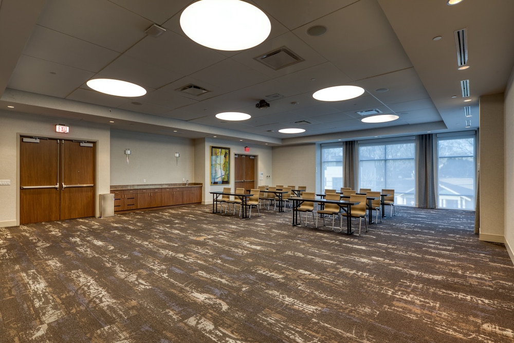 Holiday Inn Express & Suites Charlotte South End by IHG - photo 104