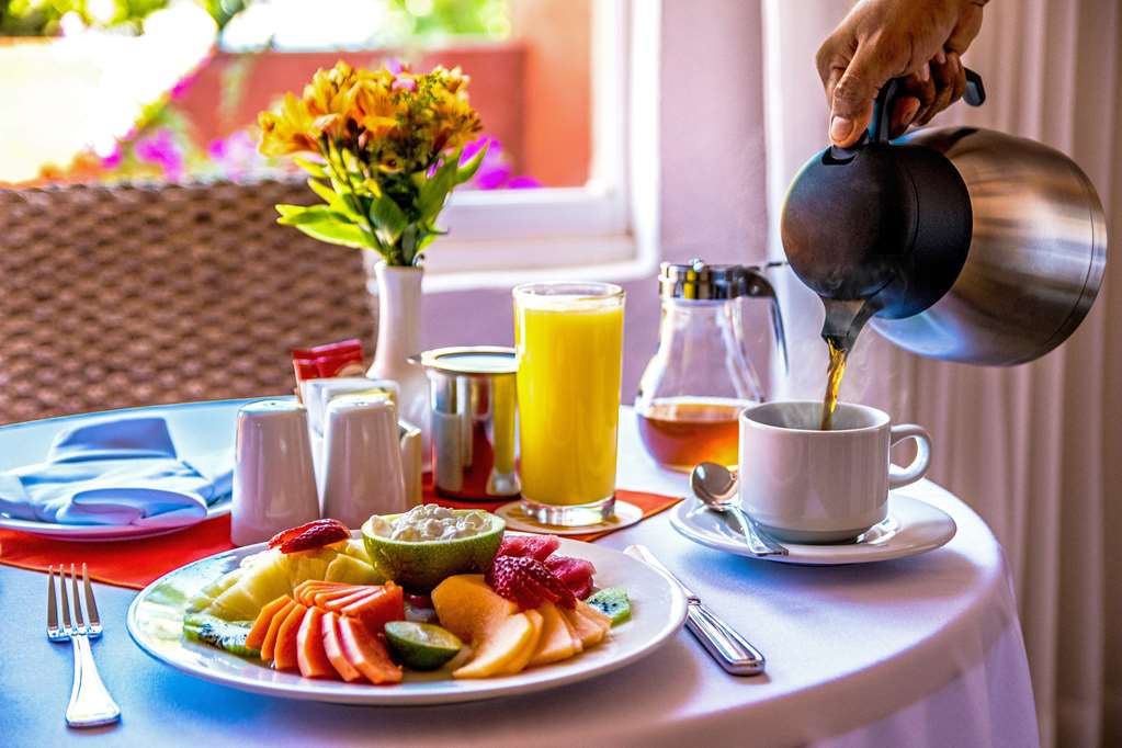 H Room service