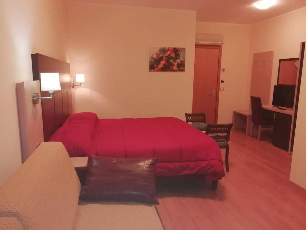 Hotel Miami — hotel in Civitella Del Tronto