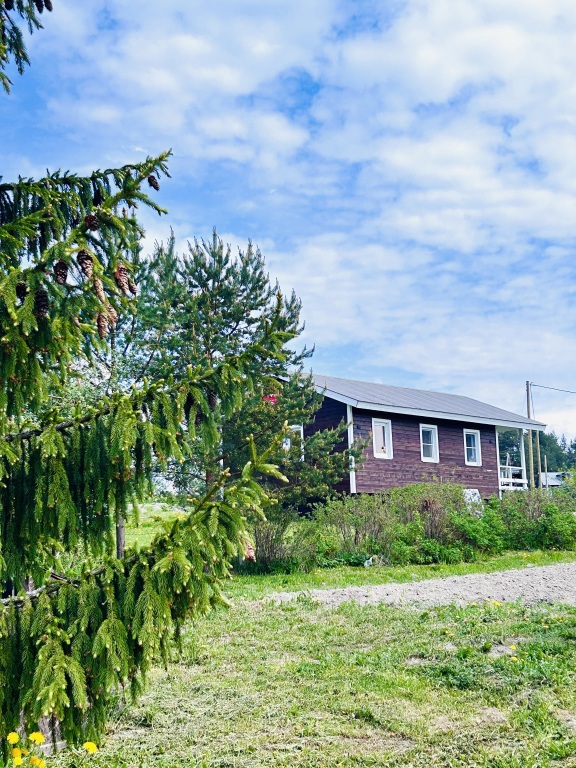Pídlísnív - carbon neutral hotel in Nadvirna