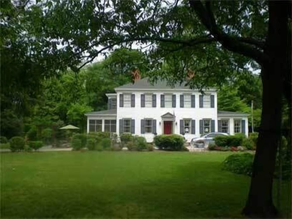 Oak Manor Inn — hotel in Hartsville