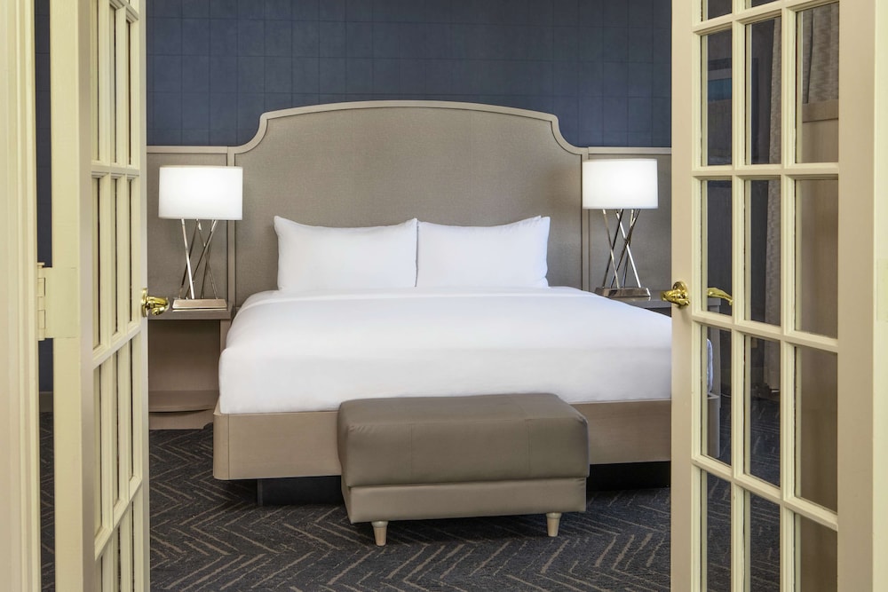 DoubleTree by Hilton Hotel Nashville Downtown - photo 13
