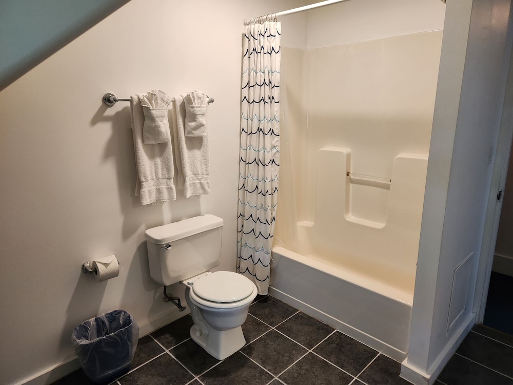 Old Orchard Beach Inn - photo 118