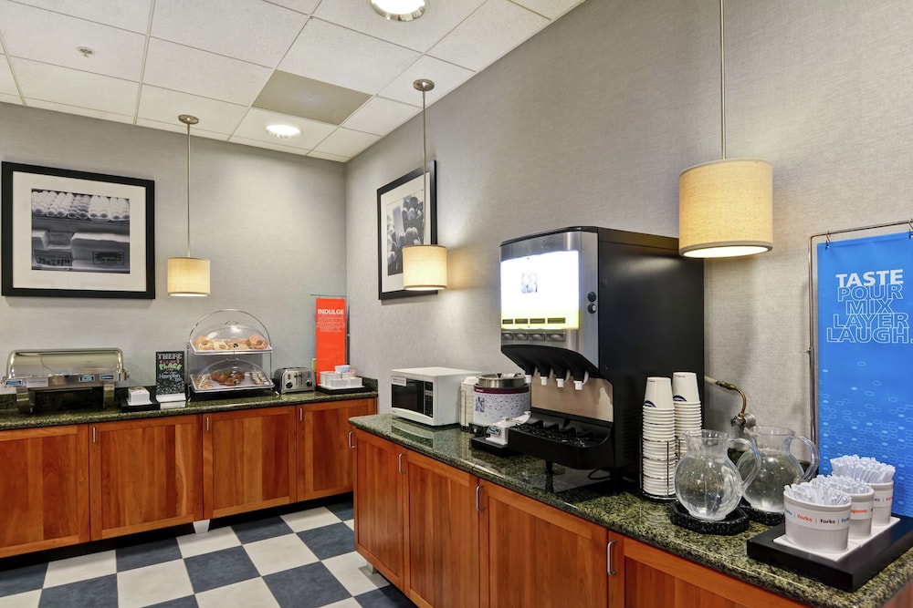 Hampton Inn Sayre - photo 30