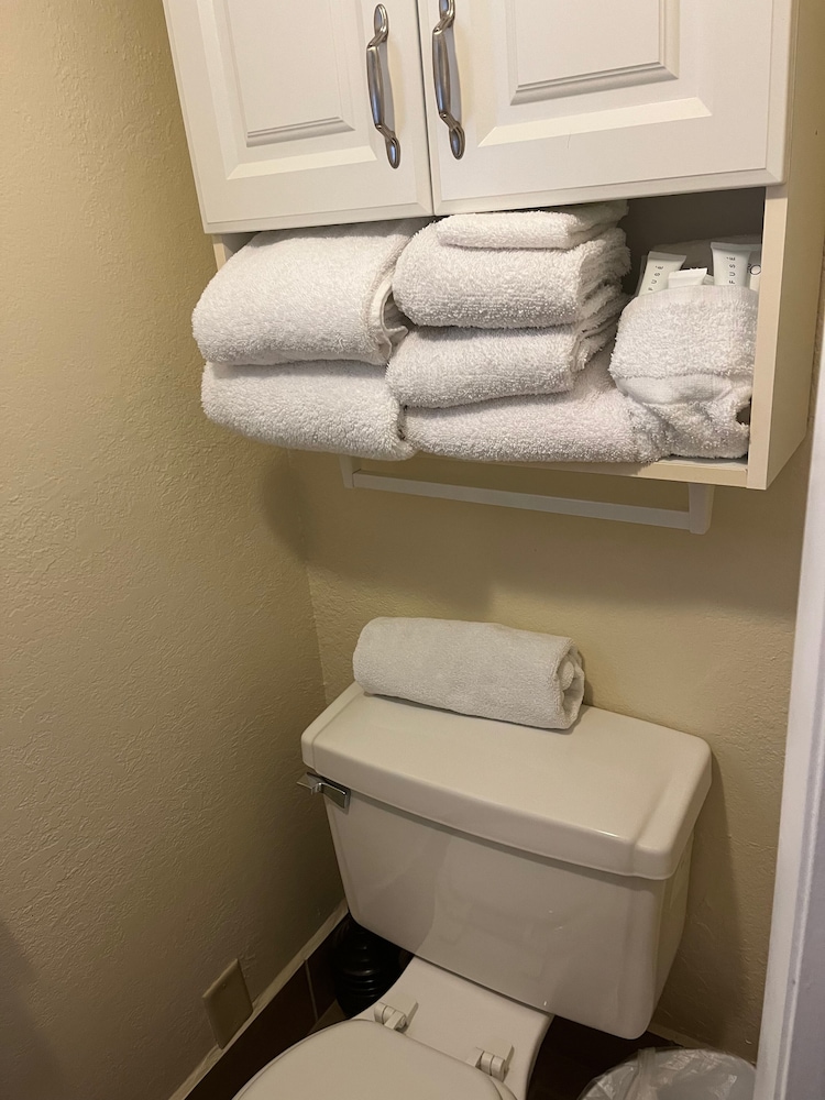 Mar Bay Motel &Suites - photo 43