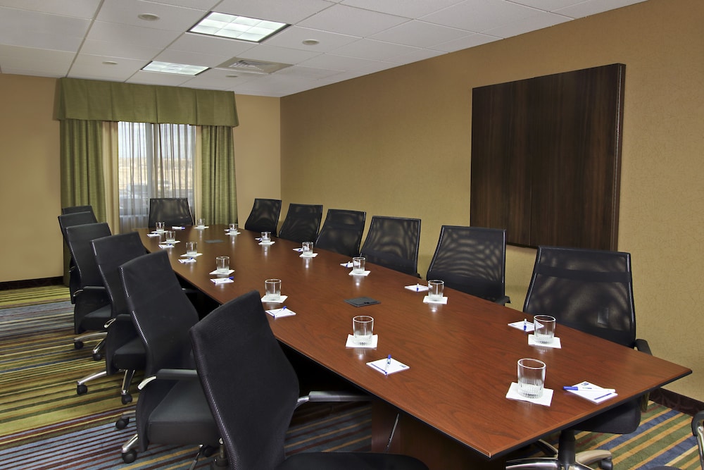 Holiday Inn Express & Suites Colorado Springs First & Main by IHG - photo 35