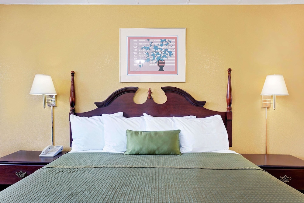 Travelodge by Wyndham Chambersburg - photo 7